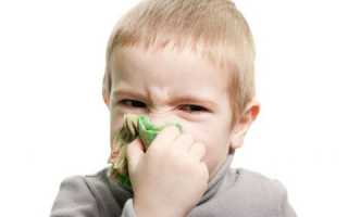Как можно почистить нос ребенку от соплей