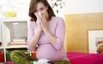Как нужно лечить насморк у беременных?